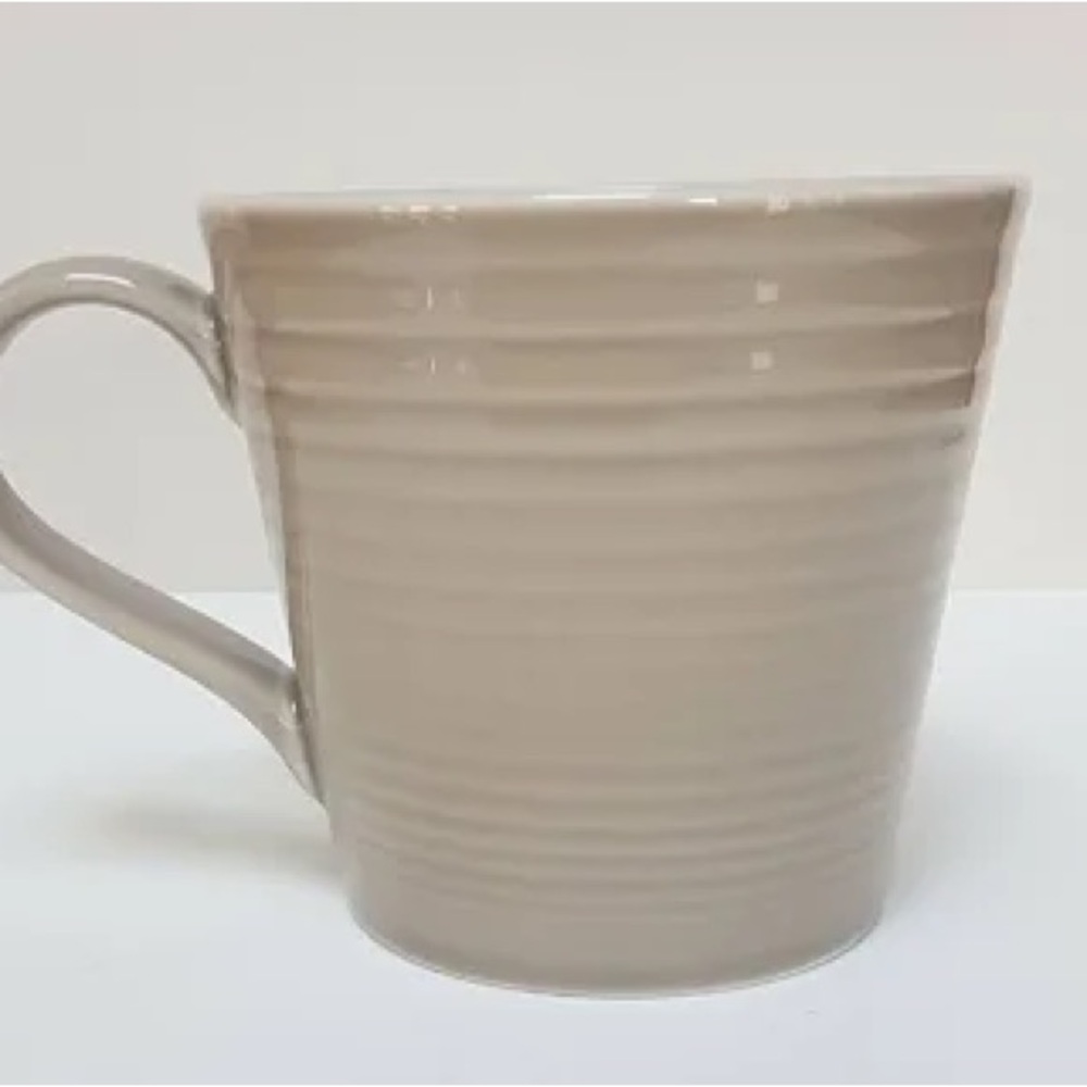 Set of 10 coffee mugs